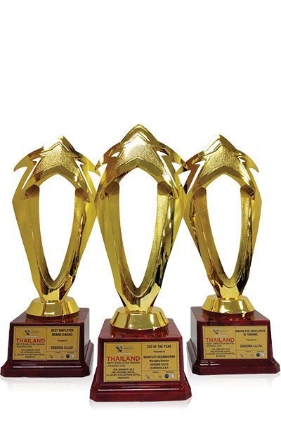 รางวัล Rose of Paracelsus Annual Award By EMA