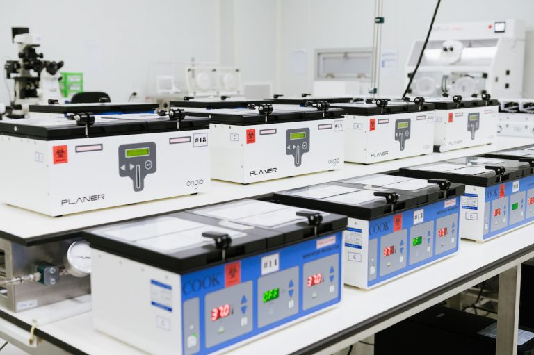 Embryology lab with MINC™