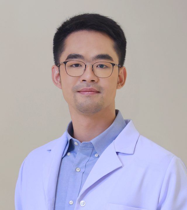 SIRICHET ANEKPORNWATTANA, M.D. นพ. สิริเชษฐ์ อเนกพรวัฒนา